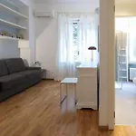 Ampio Monolocale Vicino A Citylife C - Mirable Pm Apartment Milan